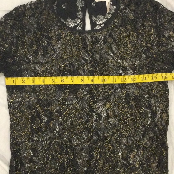 BCBGeneration Black and Gold Sheer Floral Lace Top Size XXS New Without Tags - Picture 6 of 8